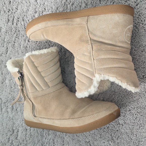 Tory Burch Fleece Lined Boots - Picture 3 of 12
